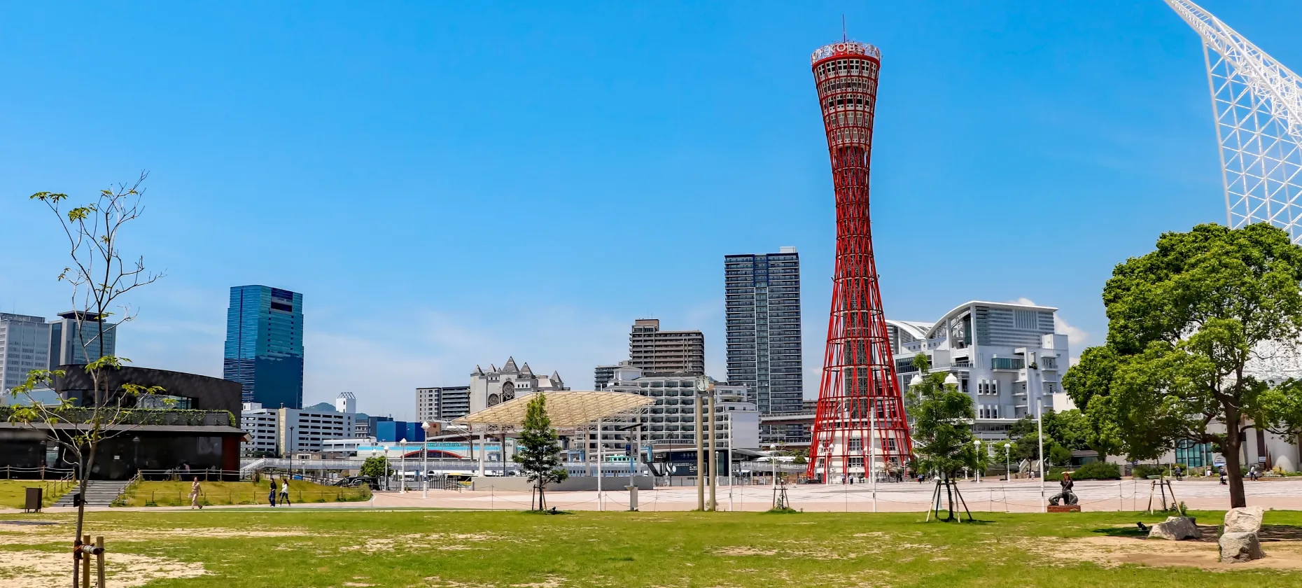 神戸市で子育て支援を行うNPO法人セーフティネット。ママカフェや親子食堂、子ども食堂、相談支援、食料・日用品配布、住宅支援、学習支援を実施。